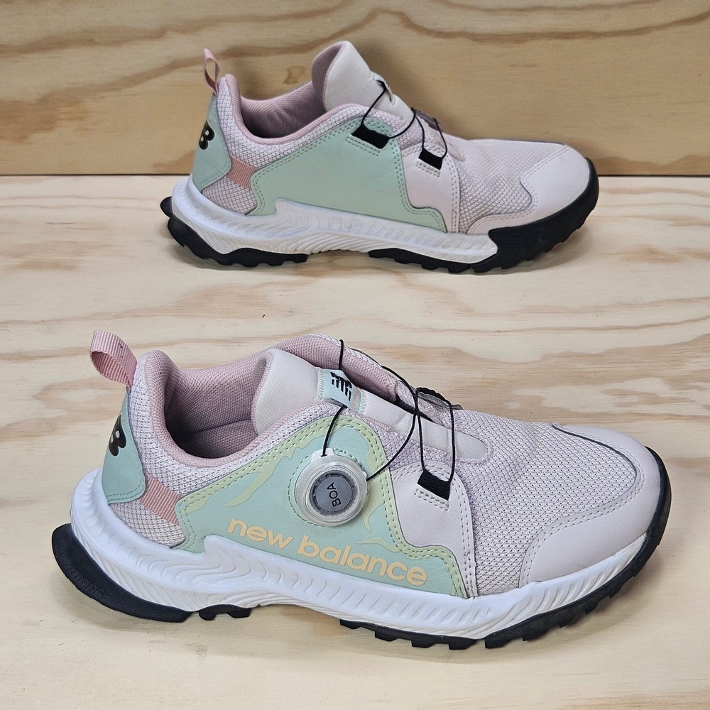 New Balance Dynasoft Trail Running Shoes Pink Green BOA Fit GTBTROP1 Womens 5.5